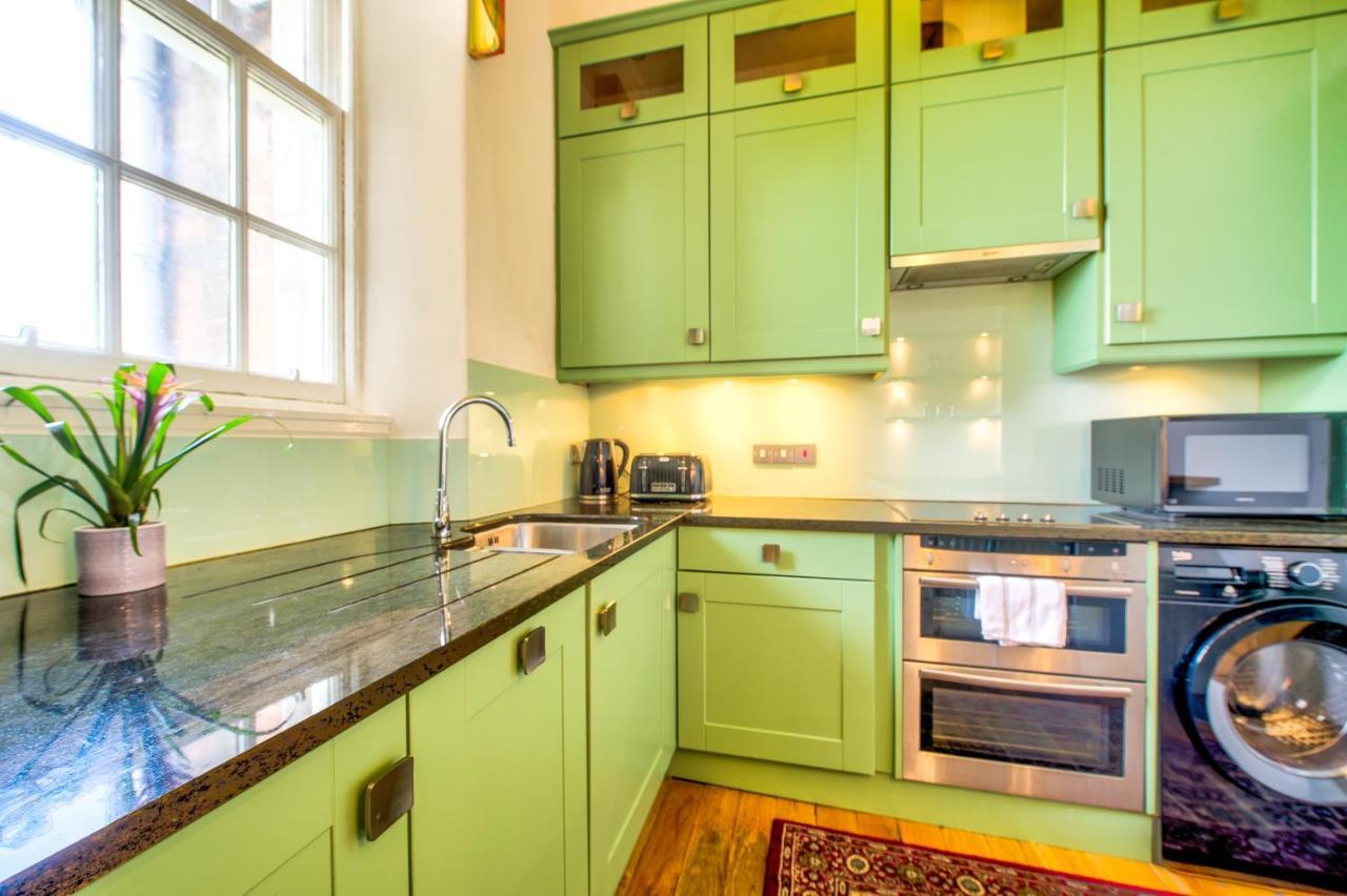 דירות Famous House, 1 Minute From Edinburgh Castle מראה חיצוני תמונה